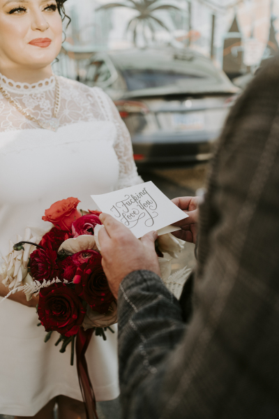 elopement-venue-downtown-alley_8