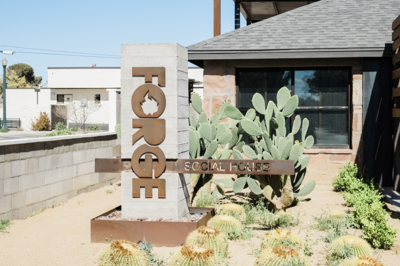 forge-social-house-weddings-04222023_larissadickson_cactuscollectiveweddings_37