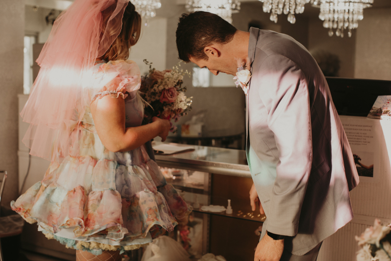 elopement-venue-little-white-chapel_16