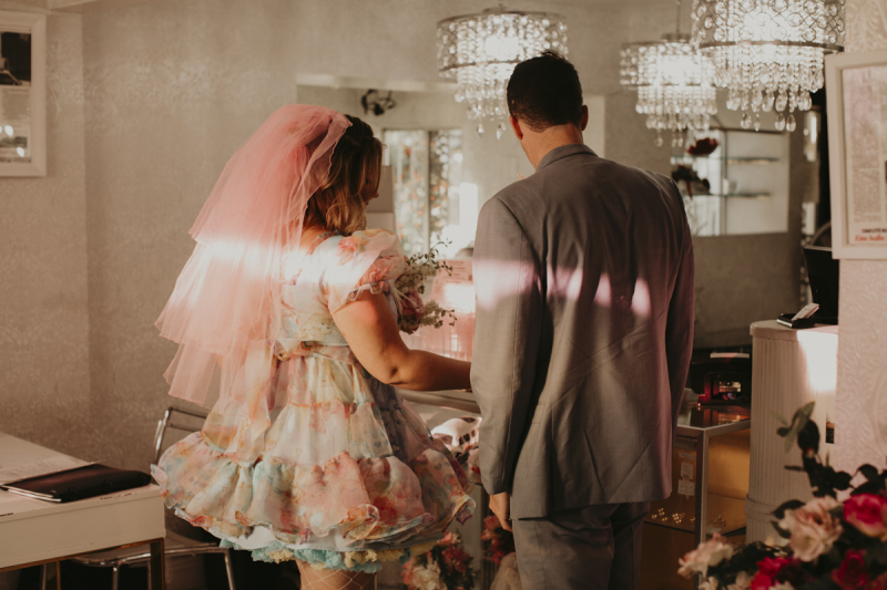 elopement-venue-little-white-chapel_17