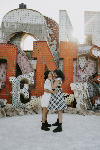 elopement-venue-neon-museum_7